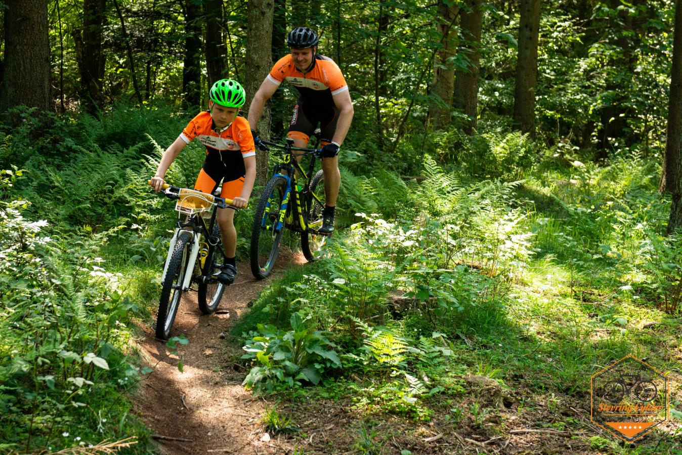 Far og søn på MTB spor