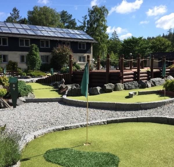 RoldStor kro, minigolf, miniature golf, rebild, rold skov, rold forest